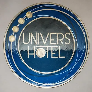 Univers 4*, Nice Frankrijk