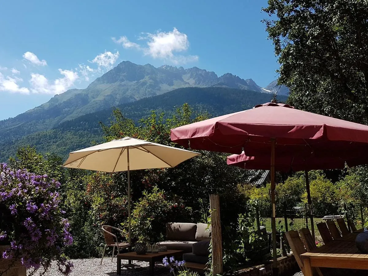 Chalet Solneige Vaujany Bed & Breakfast